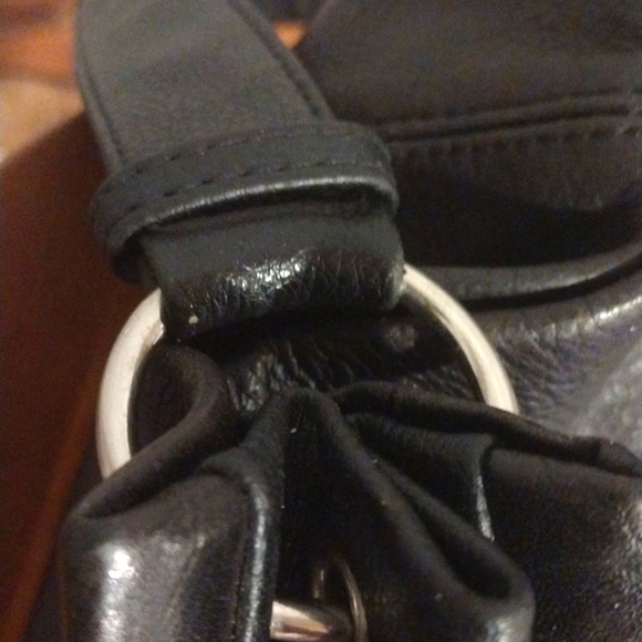 Vintage Black Leather Bag Handbag Purse- Leather Co. by LIZ CLAIBORNE - Picture 5 of 12